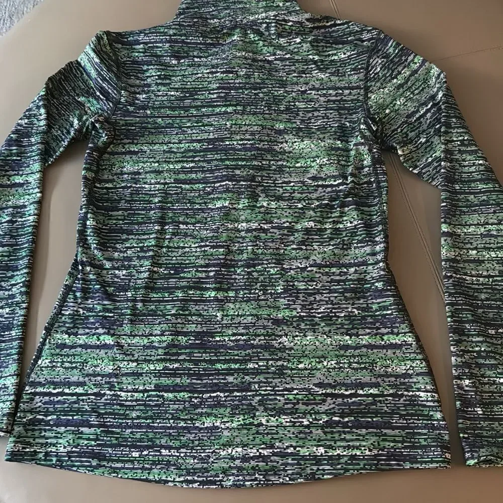 Nike Women’s Dri-Fit Long Sleeve 1/4 Zip Top in Green/Purple/White. Size XL.